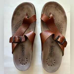 39/9 Mephisto Brown Leather Sandals with Bronze Buckle
